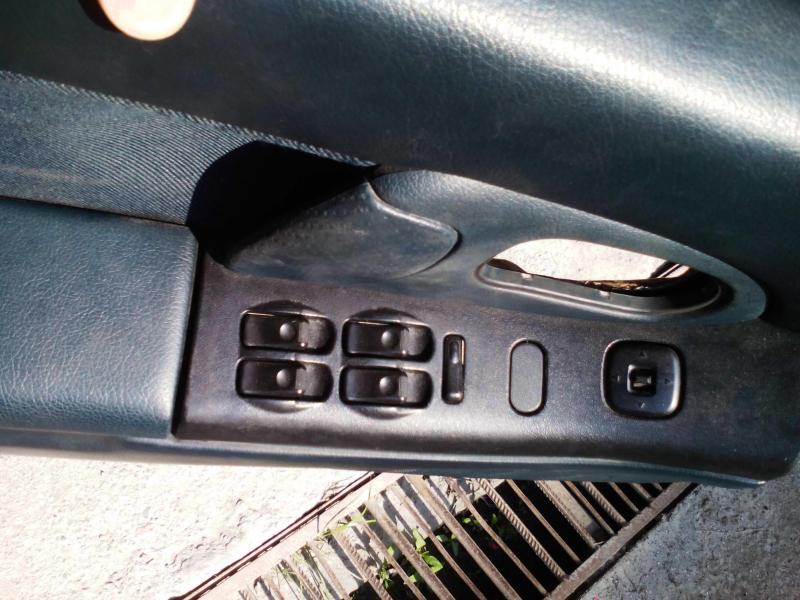 Vand buton reglaj oglinzi Mazda 323f ba 1996